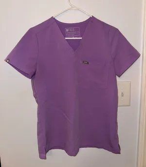 FIGS Scrub Top One-Pocket thumbnail 1