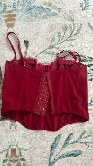 Red corset Size L thumbnail 2