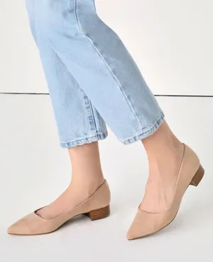 Lulus Women's Alessia Light Nude Suede Low Pointed-Toe Heels 7.5 thumbnail 1