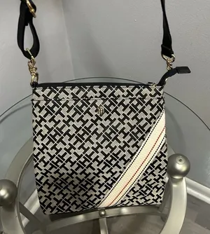 Tommy Hilfiger Navy and Red Interior Crossbody bag thumbnail 1