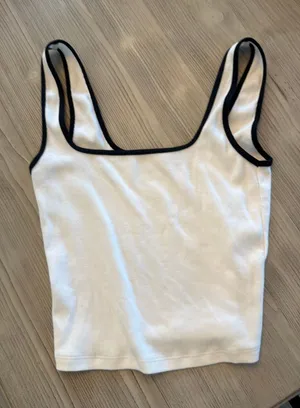 Abercrombie tank top thumbnail 1