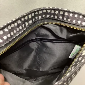Cross body purse Black and white pattern with Gold Plated Hardware thumbnail 5