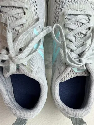New Balance Fresh Foam Arishi V3 Women’s Size 10 Gray Mint Running Shoes thumbnail 9