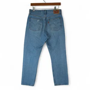 Levis 501 Jeans Womens 28x26 (30x25)‎ Ankle Crop Distressed Denim High Rise Mom thumbnail 2