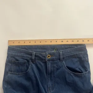 Halara Medium Petite Medium Wash Bootcut Stretch Jeans With Zipper Fly thumbnail 7