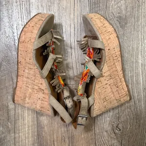 Unbridled by Ariat Beaded Tan Wedge Sandals 8 thumbnail 7