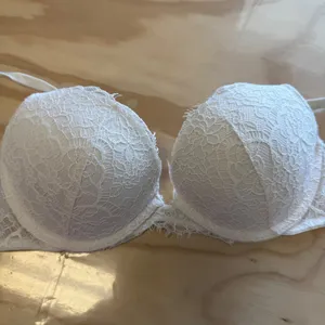 Victorias Secret Dream Angels White Lace Push Up Bra 34B 402665-FGQ Eyelash Trim thumbnail 3