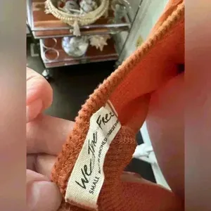 Beautiful We The Free Scoop Back Mock Neck Oversized Sweater~Burnt Orange ~NWOT! thumbnail 4