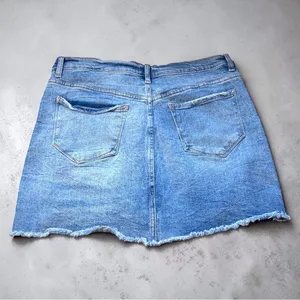 Kensie Jeans "The Skirt" | Vintage Luxe | Denim Mini Skirt | Distressed size 16 thumbnail 4