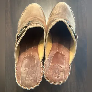 Frye Charlotte Leather‎ Harness Ring Mule Clogs Brown Size 6.5M thumbnail 3