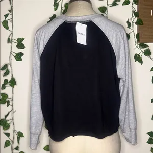 Forever 21 3/4 Sleeve Cropped Top NWT thumbnail 3