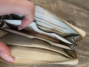 Michael Kors wallet thumbnail 5