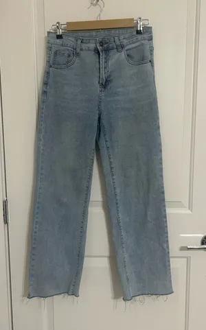 Amazon Med jeans  thumbnail 1