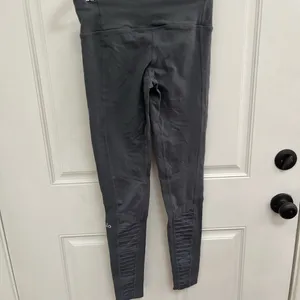 ALO Yoga Charcoal gray Ribbed moto Leggings size xxs‎ thumbnail 7