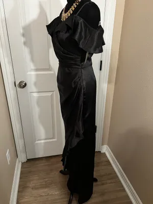 David's Bridal Black Off-Shoulder Satin Fancy Bridesmaid Wedding Guest Dress thumbnail 9