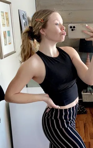 Brandy Melville Striped Pants thumbnail 4