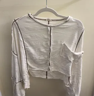 White top Size M thumbnail 1