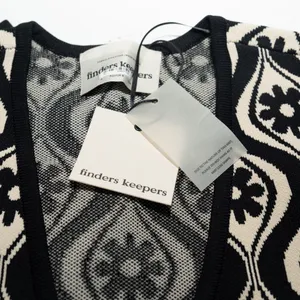 Finders Keepers - Quinn‎ LS Knit Top thumbnail 6