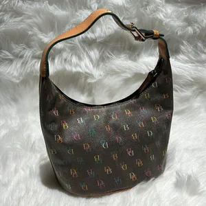 Authentic Dooney & Bourke Vintage Rainbow Handbag Adjustable leather strap A27‎ thumbnail 7