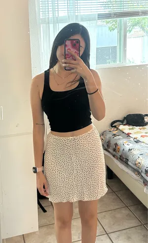 Brandy Melville Floral Skirt Mini thumbnail 3