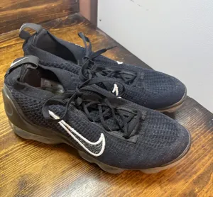 Nike Black Vapor Max‎ Sneakers Size 7.5 thumbnail 1