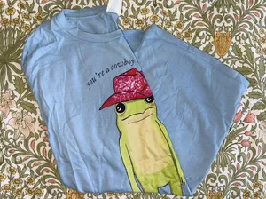 Cowboy Like Me Taylor Swift Frog Shirt thumbnail 3