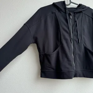 Lululemon Next Move Cropped Full Zip Jacket Black Stretch French Terry Size 4 thumbnail 2