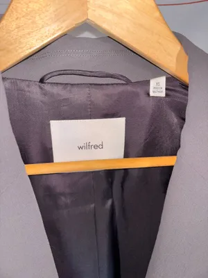 Aritzia Wilfred Crepette Blazer jacket XS Gray thumbnail 3