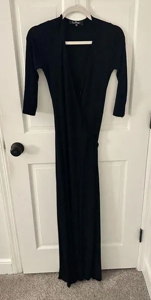 Lulu’s black maxi wrap dress garden district thumbnail 4