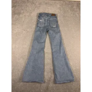 American Eagle‎ Jeans Womens 000 Short Light Wash Super Hi-Rise Flare Distressed thumbnail 6