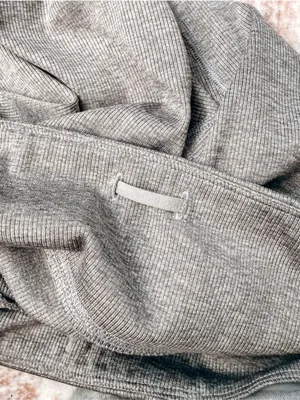 Gap Women's High-Waist Active Bike Shorts in Heather Gray Size Small thumbnail 3