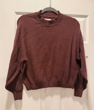 Abercrombie Sweater thumbnail 1