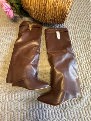 Cape Robbin Leather Knee High Boots Brown Gold Hardware Designer Style thumbnail 8