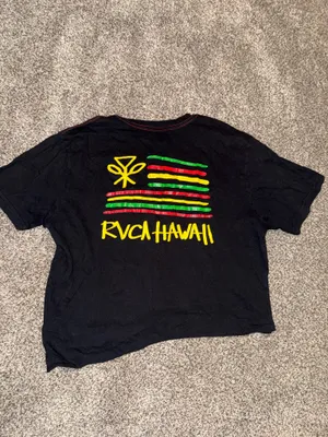 RVCA Hawaii Crop Short Sleeve T-Shirt Vintage Wash Black Size Medium thumbnail 4