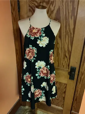 Ecote Entro Black Floral Halter Neck Swing Dress Medium Pockets thumbnail 5