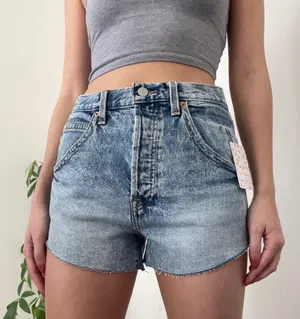Free people high waisted mid blue raw hem shorts NWT size 26 thumbnail 1