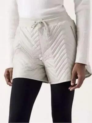 Athleta Women’s Apres Ski Quilted Shorts Puffer Insulated in Beige Chevron 8 thumbnail 2