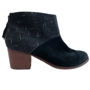 TOMS Gray Ankle Heels Boots Sz 9 Zip‎ Back Tassel Women's thumbnail 2