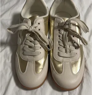 DV by Dolce Vita Sneakers thumbnail 3