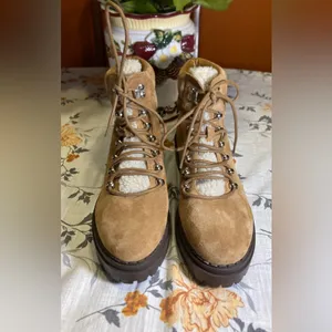 NEW Marc Fisher LTD Nairy Hiking Boots – Women’s Size 9.5 thumbnail 2