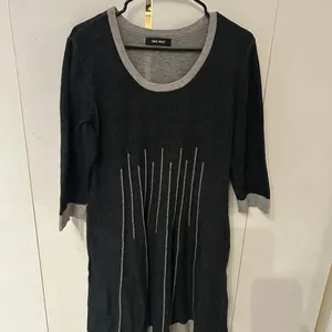 Nine West Black and Gray Tunic Top thumbnail 5
