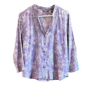 Eddie Bauer Large Grey White Floral Pintuck Cotton Button Front Top Boho thumbnail 3