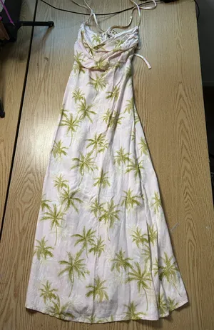 New Women’s Forever 21 Tropical 🌴 print Strappy Midi Dress Rayon Light Pink Xs thumbnail 1