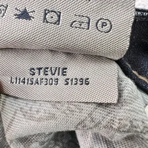Silver Jeans Stevie Jeans Women's 27x31 Fit 30 Tapered Skinny Stretch Wisker Dark Wash thumbnail 5