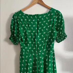J. Crew Puff-sleeve midi dress in bandana flowers print EUC thumbnail 3