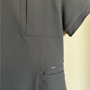 FIGS Indestructible Slim V Neck Scrub‎ Top Sz M 5 Pockets Nurse thumbnail 5