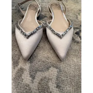 Jewel Badgley Mischka Champagne Camden Pointed Flat Dress Shoes Sz 6 NEW $99 thumbnail 4