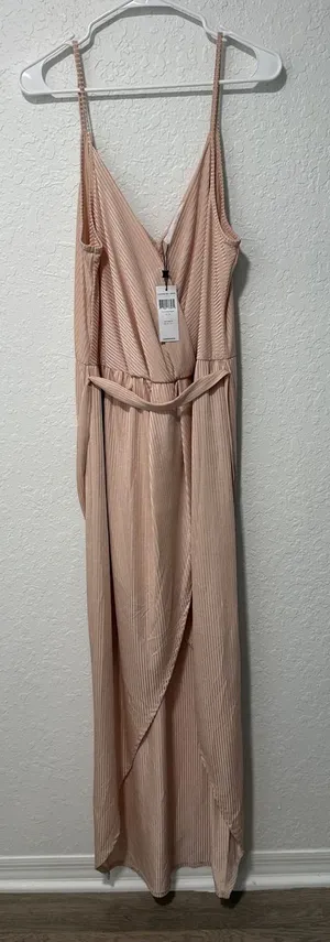 BCBGeneration *flawed* Sleeveless V-Neck Maxi Dress in Blush Pink Size Large thumbnail 1