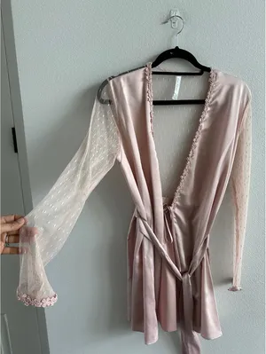 FLORA NIKROOZ Lace Trim Robe thumbnail 4