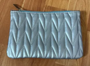 Ipsy Makeup‎ Bag Silver January 2026 No Cosmetics Bag Only Metallic Look NEW thumbnail 1